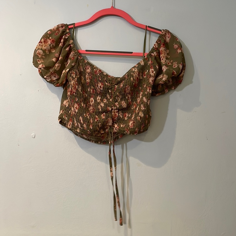 floral cropped top